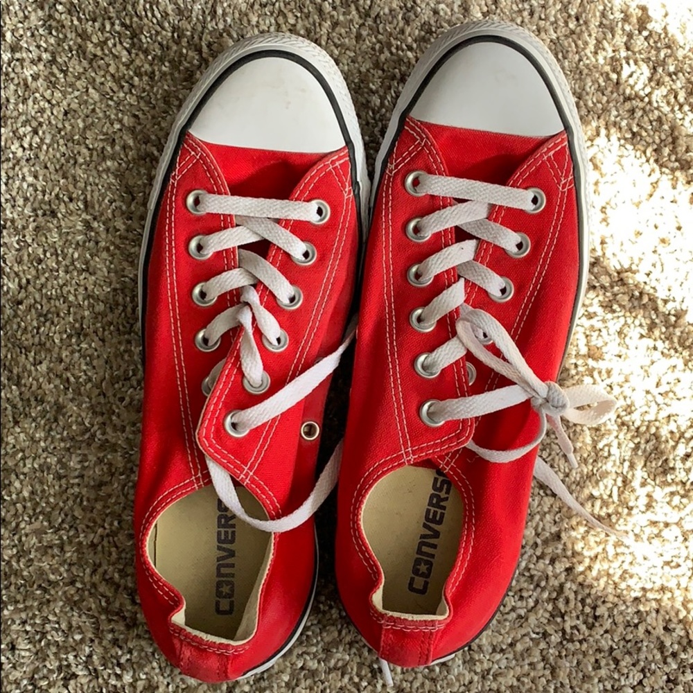 Red converse